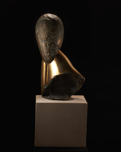 Constantin%20Brancusi%2C%20%3Cb%3E%3Ci%3E%20A%20Muse%3C%2Fi%3E%3C%2Fb%3E%2C%201918%2C%20bronze%2C%20Gift%20of%20Miss%20Sally%20Lewis%2C%20%26%23169%3B%20artist%20or%20other%20rights%20holder%2C%2059.15